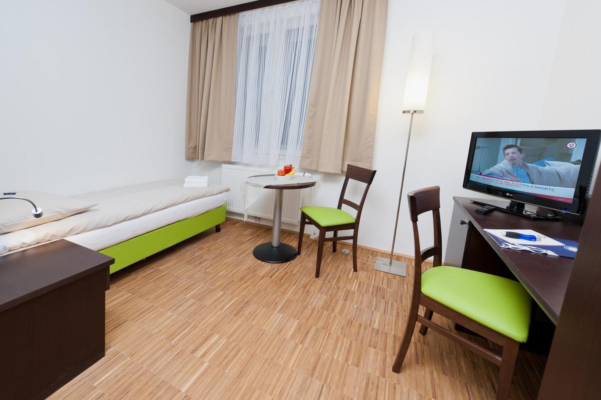 Stadthotel فايدهوفين أن دير تايا المظهر الخارجي الصورة